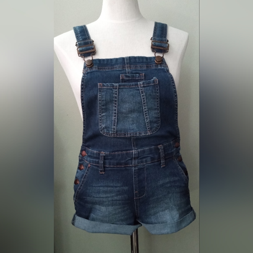 NWOT Jean Short Overalls Size 5
